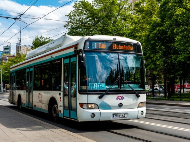 С 1 мая в Барнауле подорожает проезд в общественном транспорте