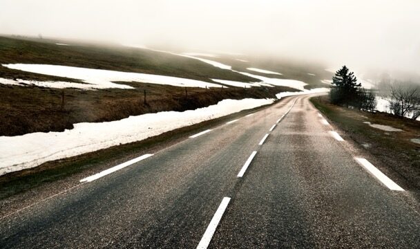 В Калманском районе из-за размыва дороги закрыт участок трассы