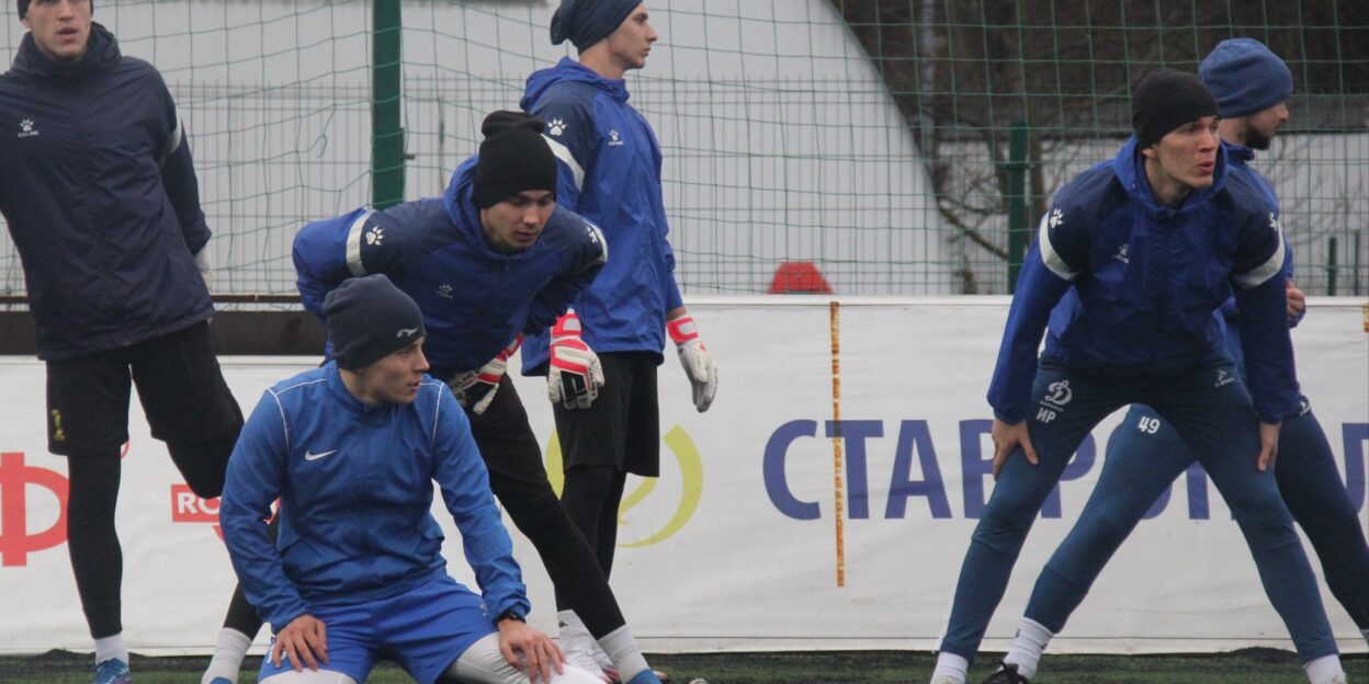 «Динамо-Барнаул» уступило луганской «Заре» в товарищеском матче на сборах в Кисловодске