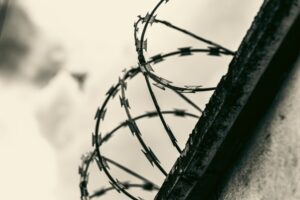 Экс-вице-губернатор Алтайского края Иван Кибардин приговорен к пяти годам колонии за мошенничество