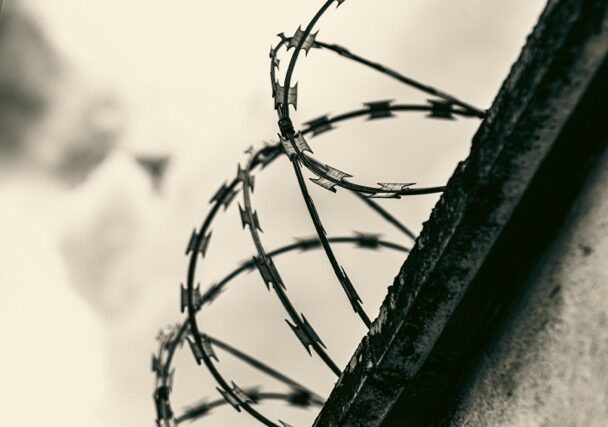 Экс-вице-губернатор Алтайского края Иван Кибардин приговорен к пяти годам колонии за мошенничество