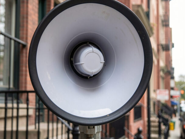 В среду в городах и районах Алтайского края завоют сирены